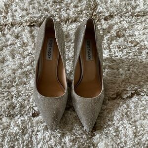 Crystal steve madden pump